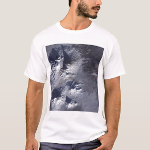 Den Bezymianny vulkan ställer ut ett blygsamt T Shirt