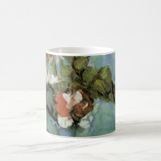 Den blå vasen (Blommor och frukt) av Paul Cezanne Kaffemugg (Center)