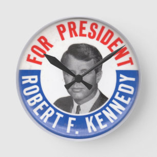 Den Bobby Kennedy väggen tar tid på Rund Klocka
