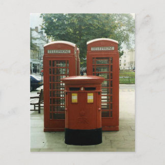 Den brittiska pelarboxen och telefonkiosker vykort