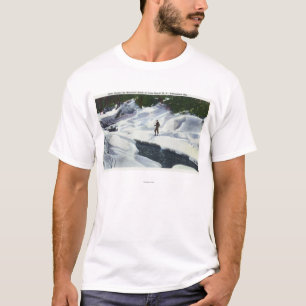 Den crossa country skieren stoppar vid bergbäcken tee shirt