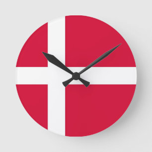 den denmark landflagga tar tid på rund klocka