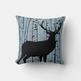 Den djärva hjortfullvuxen hankronhjort på jean kudde