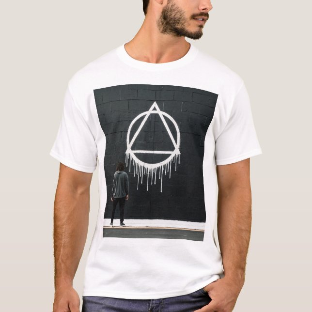 Den droppande triangeln t shirt (Framsida)