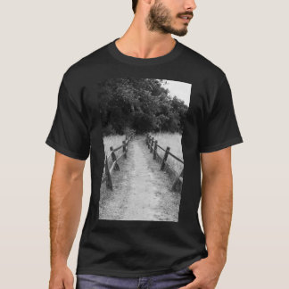 Den en mindre reste tshirten tröja
