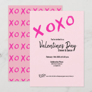 Den enkla rosa valentinesen middag och dans för inbjudningar
