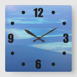 Den exotiska antennen för hav för fyrkantig klocka