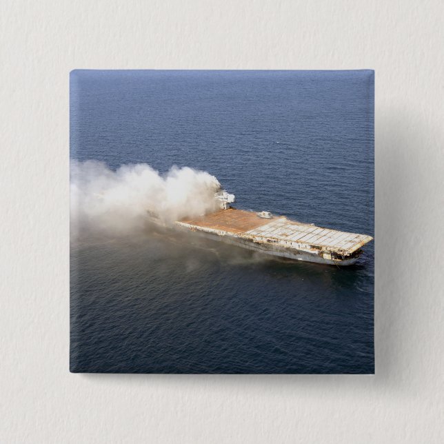 Den före detta Oriskany, en utrangerad flygplansbi Knapp (Framsida)