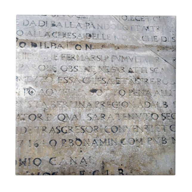 Den forntida romaren undertecknar kakelplatta (Framsidan)