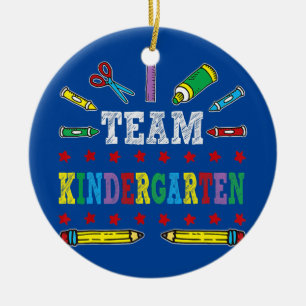 Den första dagen i skolteamet Kindergarten-läraren Julgransprydnad Keramik