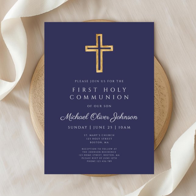 Den första föreningen Modern Navy Blue Religiösa B Inbjudningar (Modern Navy Blue Religious Boy First Communion Invitation)
