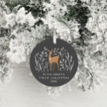 Den första julens naturliga renar, delikat 1 foto julgransprydnad keramik<br><div class="desc">Den första julens naturliga renar är delikat 1 fotobildskärm,  modern elegant. En del av en bedövningssamling.</div>
