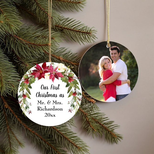Den första jultomten Gift Poinsettia Photo Julgransprydnad Keramik (First Christmas Married Poinsettia Photo Ceramic Ornament)