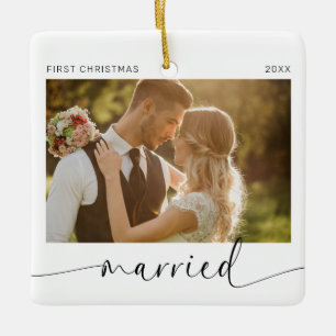 Den första jultomten i Newlyweds Keepsakys Julgransprydnad Keramik