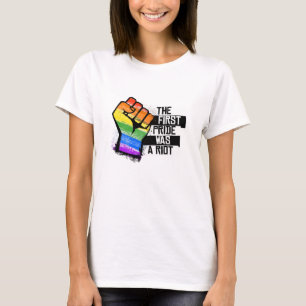 Den första pride var ett upplopp t shirt
