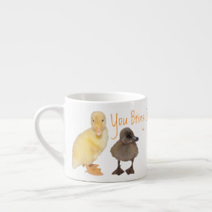 Den förtjusande gult- och gråttducklingen espressomugg