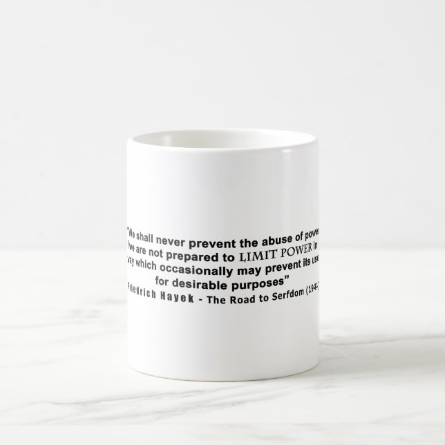 Den Friedrich Hayek vägen till serfdomen begränsar Kaffemugg (Center)
