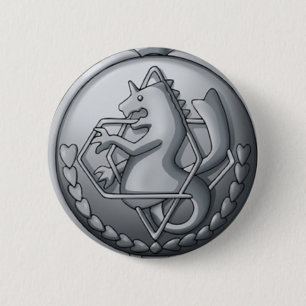 Den Fullmetal alkemistrovan klämmer fast Knapp