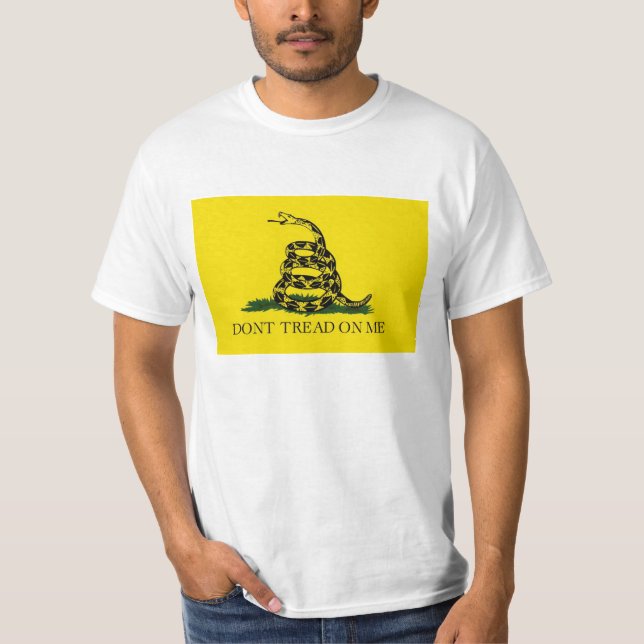 Den Gadsden flagga går inte på mig T Shirt (Framsida)