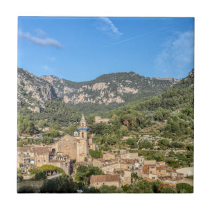 Den gamla byn Valldemossa - Mallorca, Spanien Kakelplatta