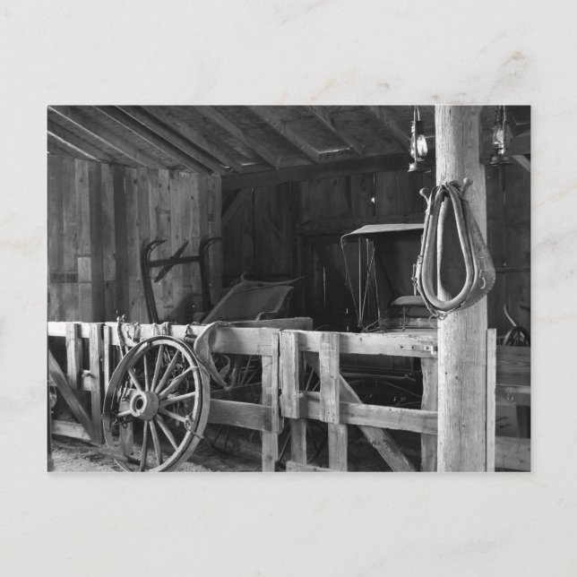 Den gamla ladan - svart och vit vykort (Framsida)