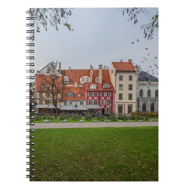 Den gamla staden Riga på hösten Anteckningsbok (Framsidan)