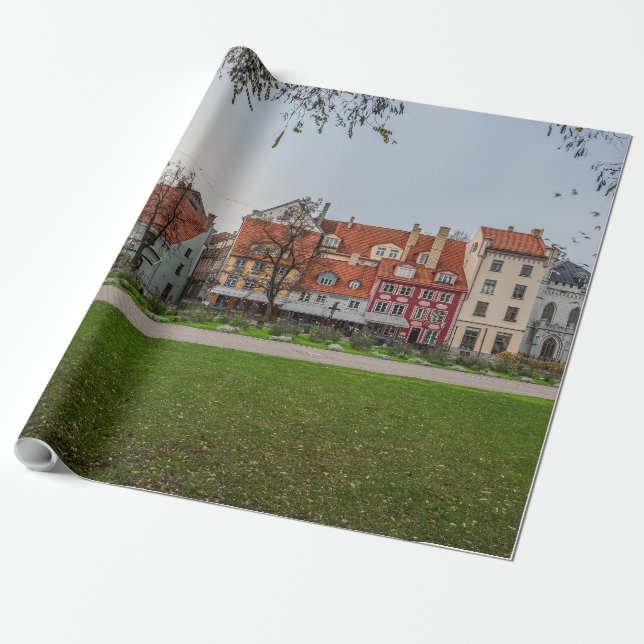 Den gamla staden Riga på hösten Presentpapper (Utrullad)