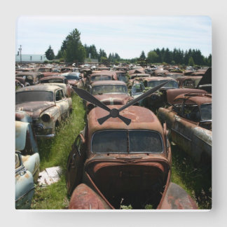 Den gammala bilväggen tar tid på garage tar tid på fyrkantig klocka