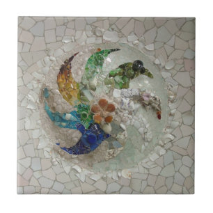 Den Gaudi mosaiken belägger med tegel Kakelplatta