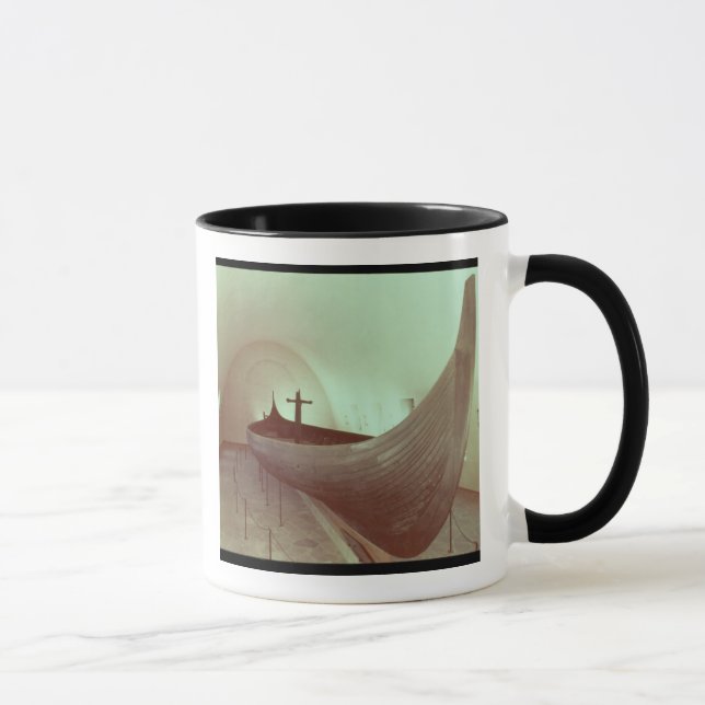 Den Gokstad longshipen (trä) Mugg (Höger)