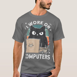 Den grumliga datorkatt jag arbetar med datorkatt t shirt
