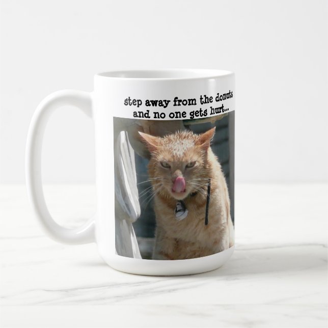 Den Grumpy katten, kliver i väg från donutsna… Kaffemugg (Vänster)
