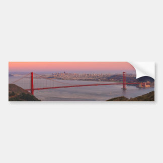 Den guld- grinden överbryggar San Francisco på Bildekal