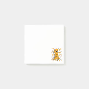 Den gulliga guld- retrieveren och cirklar post-it block