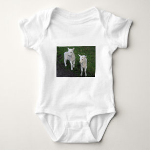 Den gulliga lantgårdranchbabyen kopplar samman tee shirt