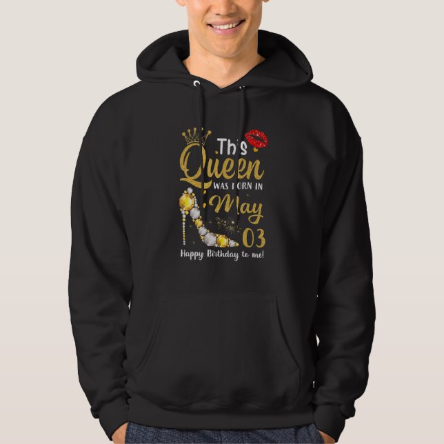 Den här drottningen föddes i maj 2003 Grattis på f Hoodie (Framsida)