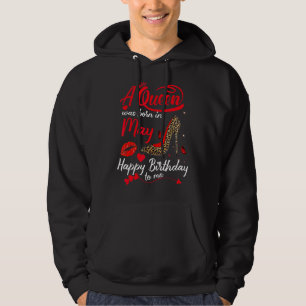 Den här drottningen föddes i maj Grattis på födels Hoodie
