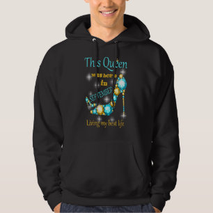 Den här drottningen föddes i september. hoodie