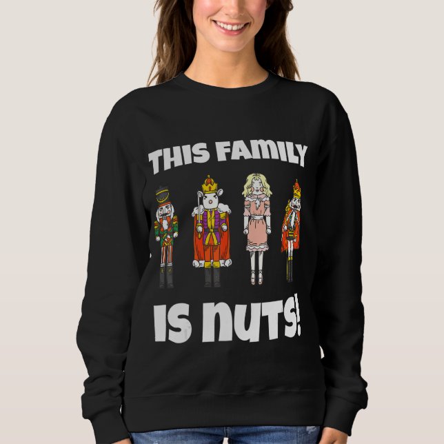 Den här familjen är Nöt Nutcracker Squad Matching  T Shirt (Framsida)