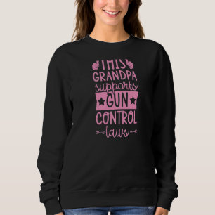Den här farfar stöder Gun Control Laws Pro Gun Con T Shirt