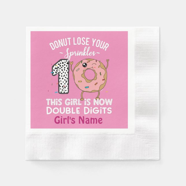 Den här flickan är nu Dubbla Siffens 10:e födelsed Pappersservett (Framsidan)