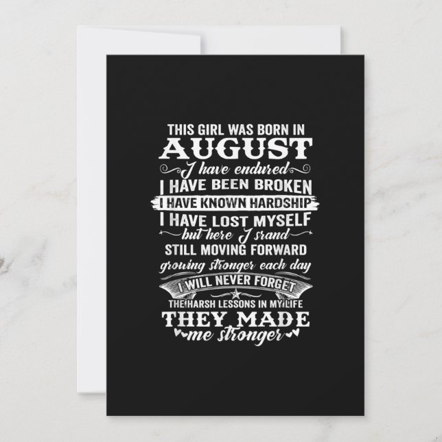 Den Här Flickan Föddes I Augusti Födelsedagsgåva Inbjudningar (Framsida)