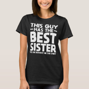 Den här killen har den bästa syster-brösten Matchi T Shirt