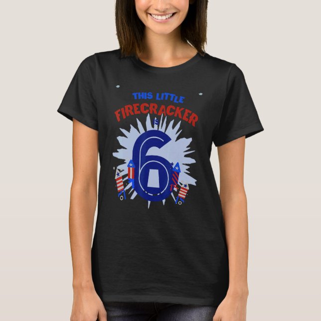 Den här lilla bedragaren är sex 6e-flicka. t shirt (Framsida)