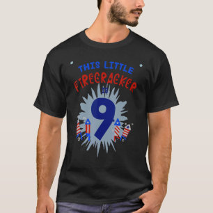 Den här lilla bråkmakaren är nio 9-pojkflicka 9:e  t shirt