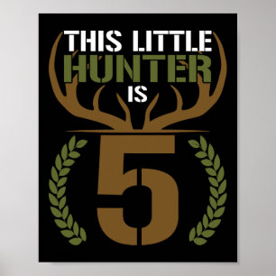 Den här lilla jägaren är 5 år gammal 5:e födelseda poster