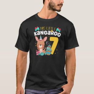 Den här lilla Kangaroo är 7 vilda djur Lycklig Bi T Shirt
