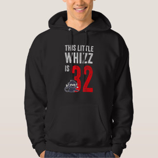 Den här lilla whizz är 32 dagar hoodie