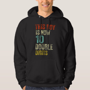 Den här pojken är nu 10 Dubbla siffror Födelsedags Hoodie