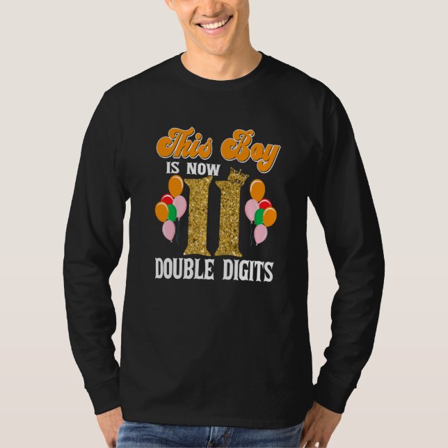 Den här pojken är nu 11 Dubblors Födelsedagsfest T Shirt (Framsida)